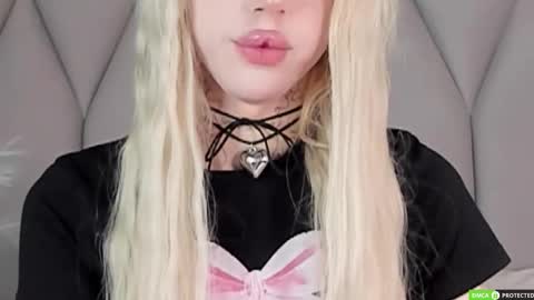 Snapshot of joybarker chatting on 20, 9, 2025 Joy Barker online show from 20, 9, 2025