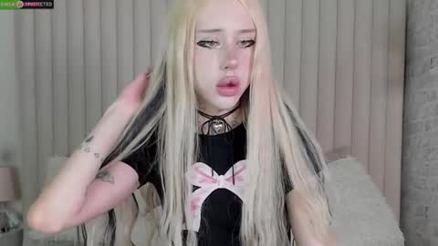 Snapshot of joybarker chatting on 10, 10, 2025 Joy Barker online show from 10, 10, 2025