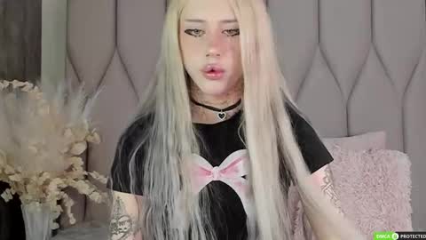 Snapshot of joybarker chatting on 5, 11, 2025 Joy Barker online show from 5, 11, 2025