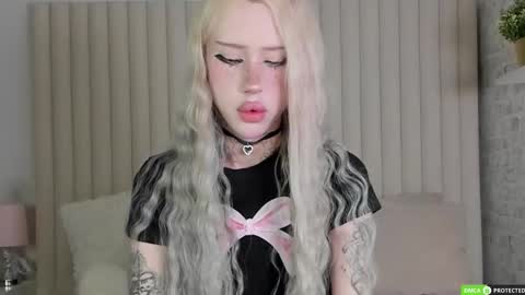 Snapshot of joybarker chatting on 9, 11, 2025 Joy Barker online show from 9, 11, 2025