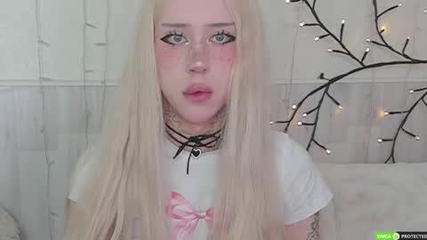 Snapshot of joybarker chatting on 17, 12, 2025 Joy Barker online show from 17, 12, 2025