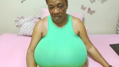 Snapshot of joycemando chatting on 6, 2, 2025 DairyQueen online show from 6, 2, 2025