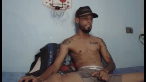 jpineda97 online show from 10, 6, 2026