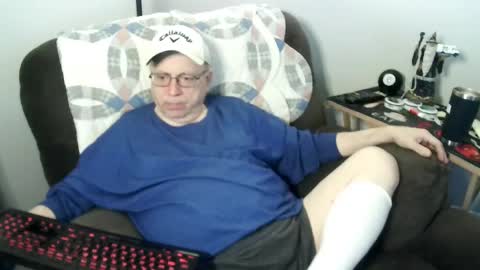 Snapshot of jpmel99 chatting on 9, 5, 2026 jpmel99 online show from 9, 5, 2026