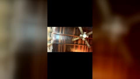 Snapshot of juan_bunny chatting on 6, 6, 2026 lJuanl online show from 6, 6, 2026