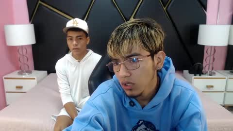juan_saul1 online show from 19, 4, 2026