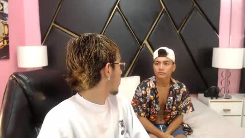 juan_saul1 online show from 23, 4, 2026