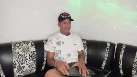 Snapshot of juanbigcock21cm chatting on 16, 4, 2026 juan jose online show from 16, 4, 2026