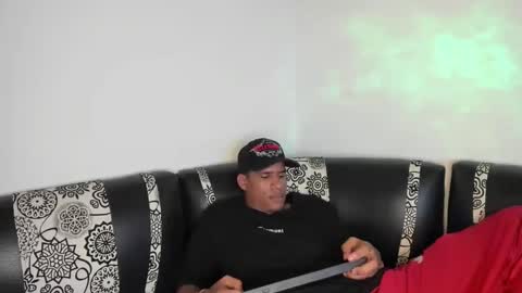 Snapshot of juanbigcock21cm chatting on 30, 4, 2026 juan jose online show from 30, 4, 2026