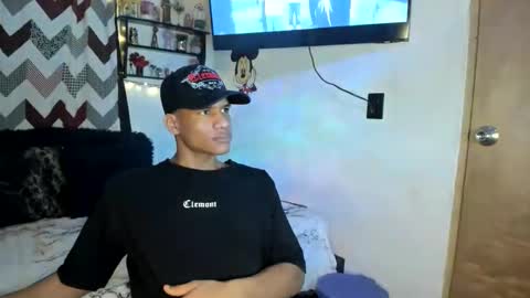 Snapshot of juanbigcock21cm chatting on 22, 5, 2026 juan jose online show from 22, 5, 2026