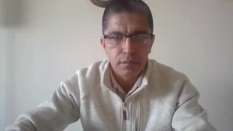 Snapshot of juanearth1 chatting on 4, 2, 2026 juanearth1 online show from 4, 2, 2026