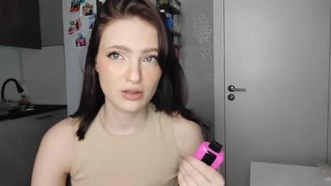 Snapshot of juanitacalcano chatting on 17, 5, 2026 Veronika online show from 17, 5, 2026
