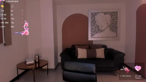 Juanita Clay online show from 21, 12, 2024