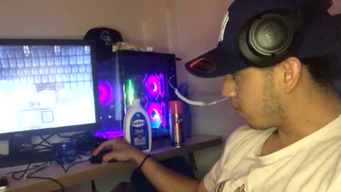 Snapshot of juannvalencia11 chatting on 13, 5, 2026 juannvalencia11 online show from 13, 5, 2026