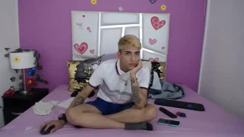 Snapshot of juanse18hot chatting on 23, 10, 2025 juanse18hot online show from 23, 10, 2025