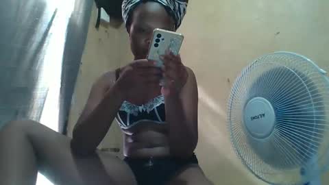 Snapshot of juice_petite3 chatting on 27, 1, 2025 juice_petite3 online show from 27, 1, 2025