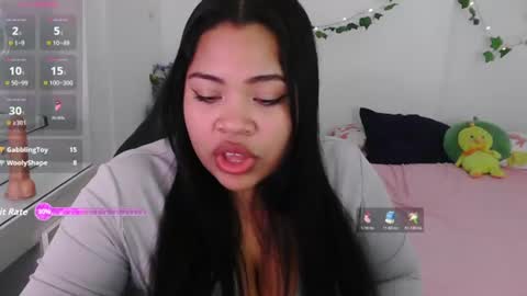 Snapshot of juicy_elenxx chatting on 23, 7, 2026 EleN online show from 23, 7, 2026