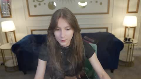 Snapshot of juicy_secrets_054 chatting on 25, 2, 2026 Elza online show from 25, 2, 2026