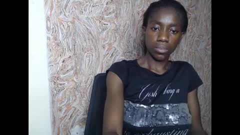 Snapshot of juicyberryx chatting on 7, 2, 2025 queen online show from 7, 2, 2025