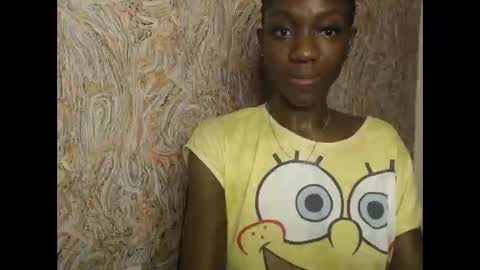 Snapshot of juicyberryx chatting on 15, 2, 2025 queen online show from 15, 2, 2025
