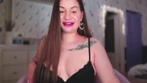 Snapshot of juicyhelenx chatting on 21, 10, 2025 Elena online show from 21, 10, 2025