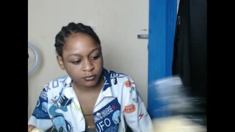 juicynwetx online show from 26, 2, 2025