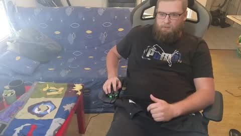 Snapshot of julcs chatting on 21, 1, 2025 Julcs online show from 21, 1, 2025