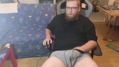 Snapshot of julcs chatting on 28, 1, 2025 Julcs online show from 28, 1, 2025