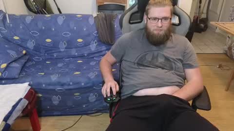 Snapshot of julcs chatting on 13, 2, 2025 Julcs online show from 13, 2, 2025