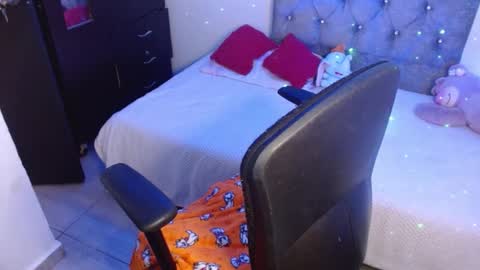 Snapshot of juli_69 chatting on 6, 3, 2025  Juliana Torres  online show from 6, 3, 2025