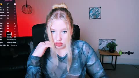 juli kisss online show from 29, 12, 2024