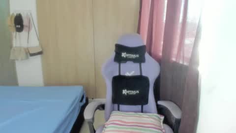 Snapshot of juli_santos_22 chatting on 3, 5, 2026 juli_santos_22 online show from 3, 5, 2026