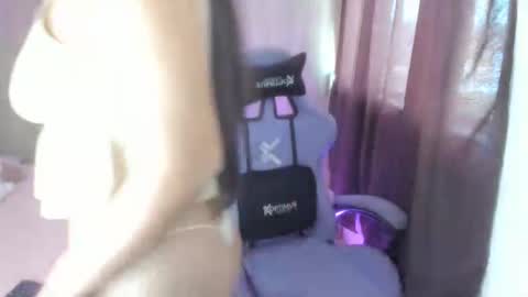 Snapshot of juli_santos_22 chatting on 23, 5, 2026 juli_santos_22 online show from 23, 5, 2026