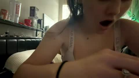 Snapshot of julia4_thewin chatting on 10, 7, 2026 julia4_thewin online show from 10, 7, 2026