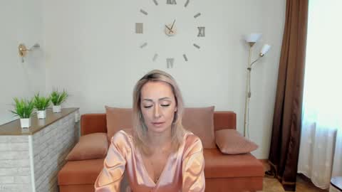 Snapshot of julia__cherry_ chatting on 22, 1, 2025 julia__cherry_ online show from 22, 1, 2025