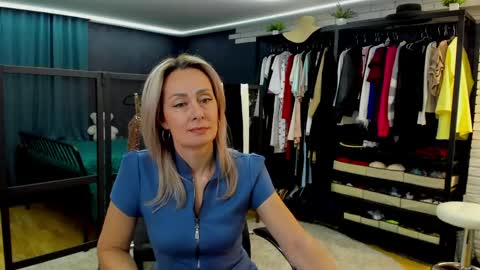 Snapshot of julia__cherry_ chatting on 1, 5, 2026 julia__cherry_ online show from 1, 5, 2026
