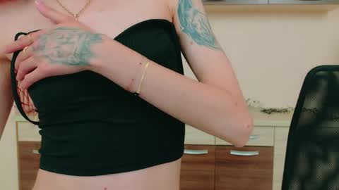 Snapshot of julia__jae chatting on 21, 5, 2026 JuliaJae online show from 21, 5, 2026