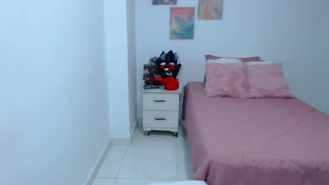 julia online show from 17, 12, 2025