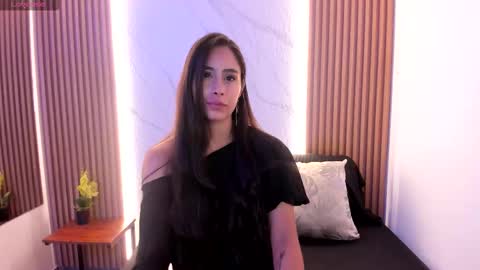 Snapshot of julia_martinezz_ chatting on 10, 2, 2026 J U L IA M A R T I N E Z online show from 10, 2, 2026