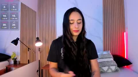 Snapshot of julia_martinezz_ chatting on 18, 2, 2026 J U L IA M A R T I N E Z online show from 18, 2, 2026