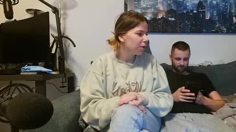 julia_official online show from 17, 2, 2025