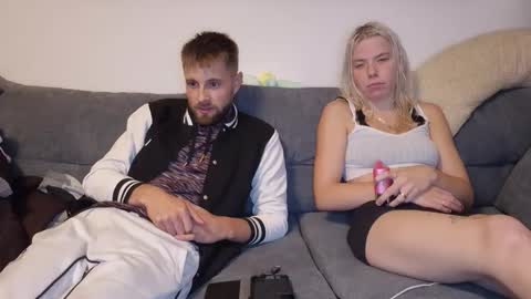 julia_official online show from 17, 10, 2025