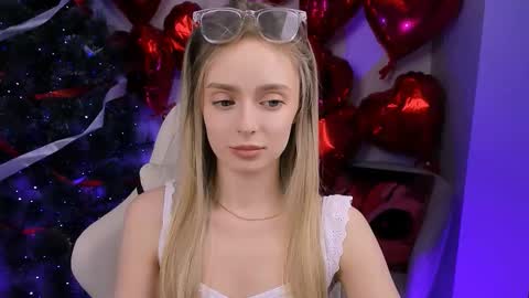 Snapshot of juliabrewwer chatting on 24, 3, 2026 Julia online show from 24, 3, 2026