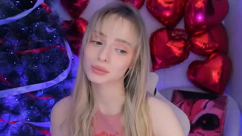 Snapshot of juliabrewwer chatting on 22, 4, 2026 Julia online show from 22, 4, 2026