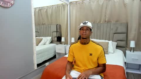 Snapshot of julian_billy chatting on 6, 1, 2025 julian billy online show from 6, 1, 2025