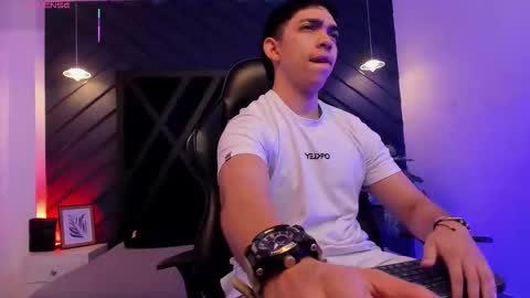 JULIAN  online show from 13, 1, 2026