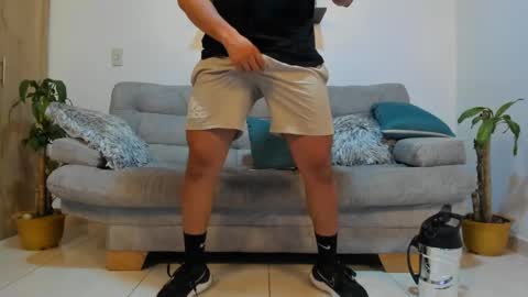 julian_wallace online show from 20, 1, 2025