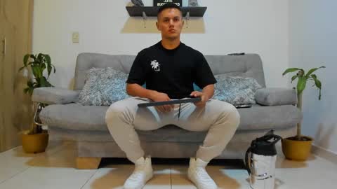 julian_wallace online show from 25, 1, 2025