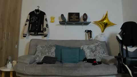 julian_wallace online show from 3, 10, 2025