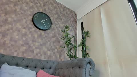 Snapshot of juliana_luque chatting on 10, 9, 2025 Juli online show from 10, 9, 2025